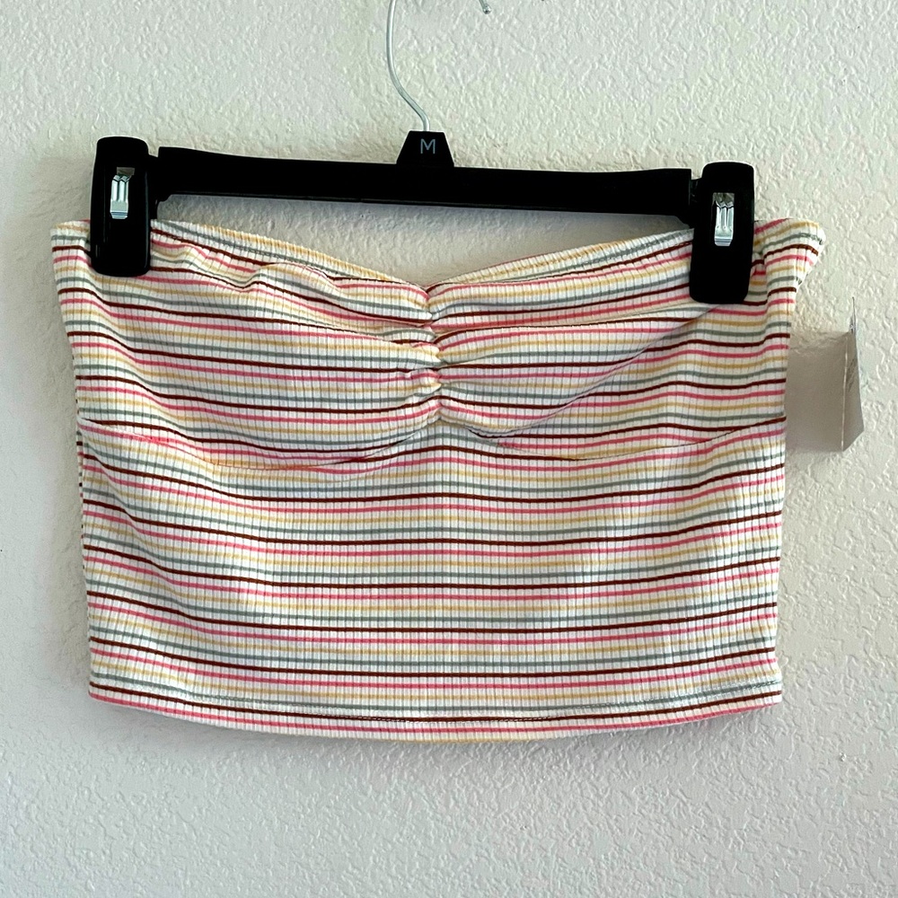 🌸3/$25🌸 Strapless Crop Top